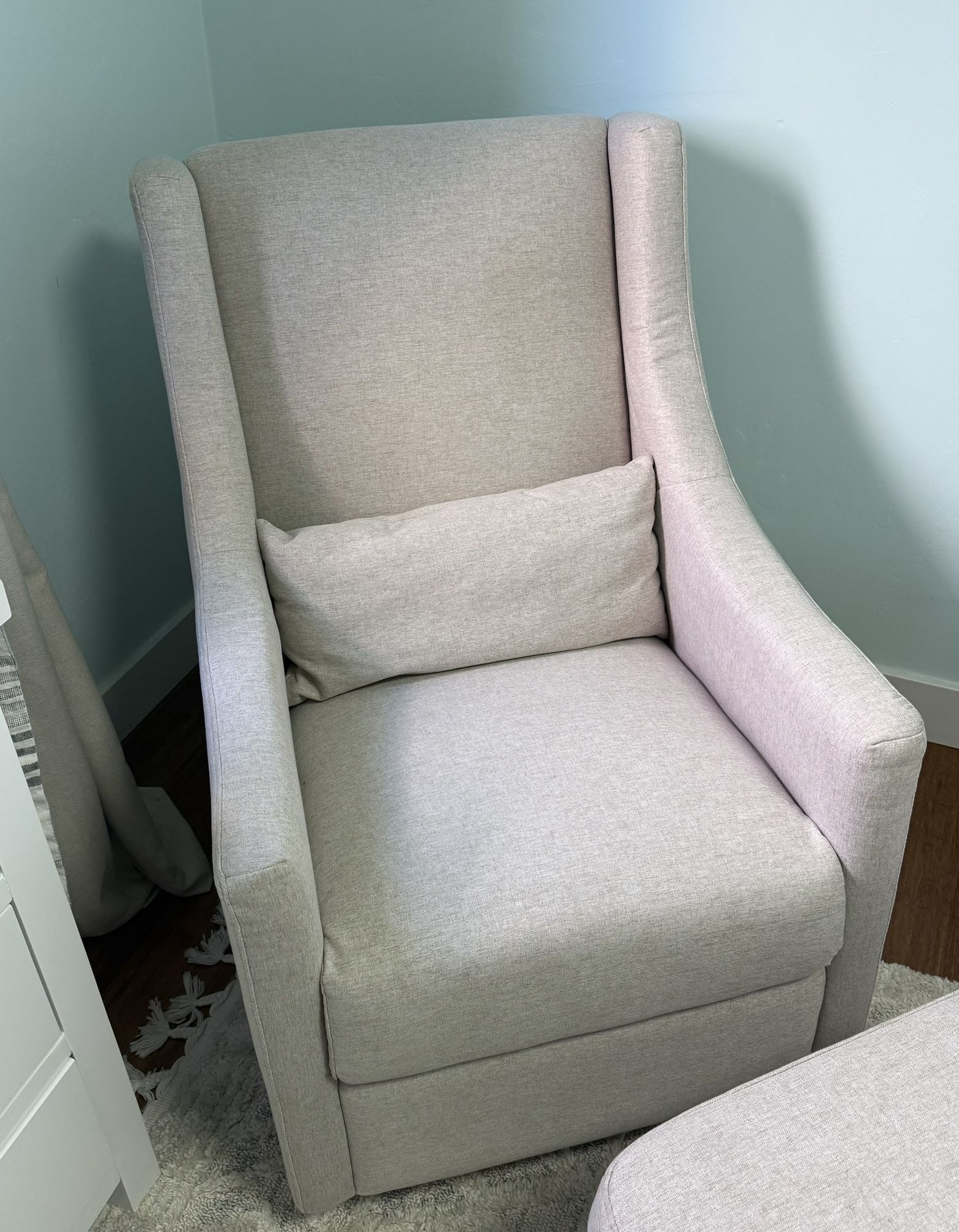 Babyletto Toco Glider And Ottoman