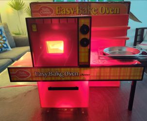 1970s Betty Crocker Easy Bake Oven with original box