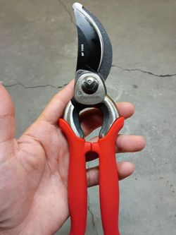 Corona Pro Cut Pruners