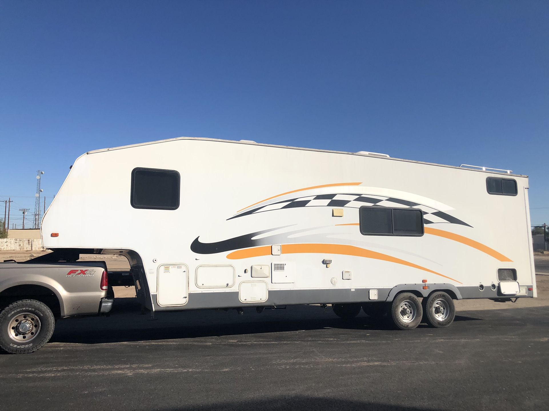 2004 fleetwood gearbox