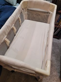 Arms reach cosleeper