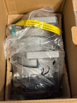 NEW A/C Compressor - Fits 2010-2011 Kia Soul 2.0L