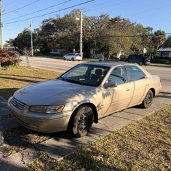 1998 Toyota Camry Le 2.2 Cylinder 