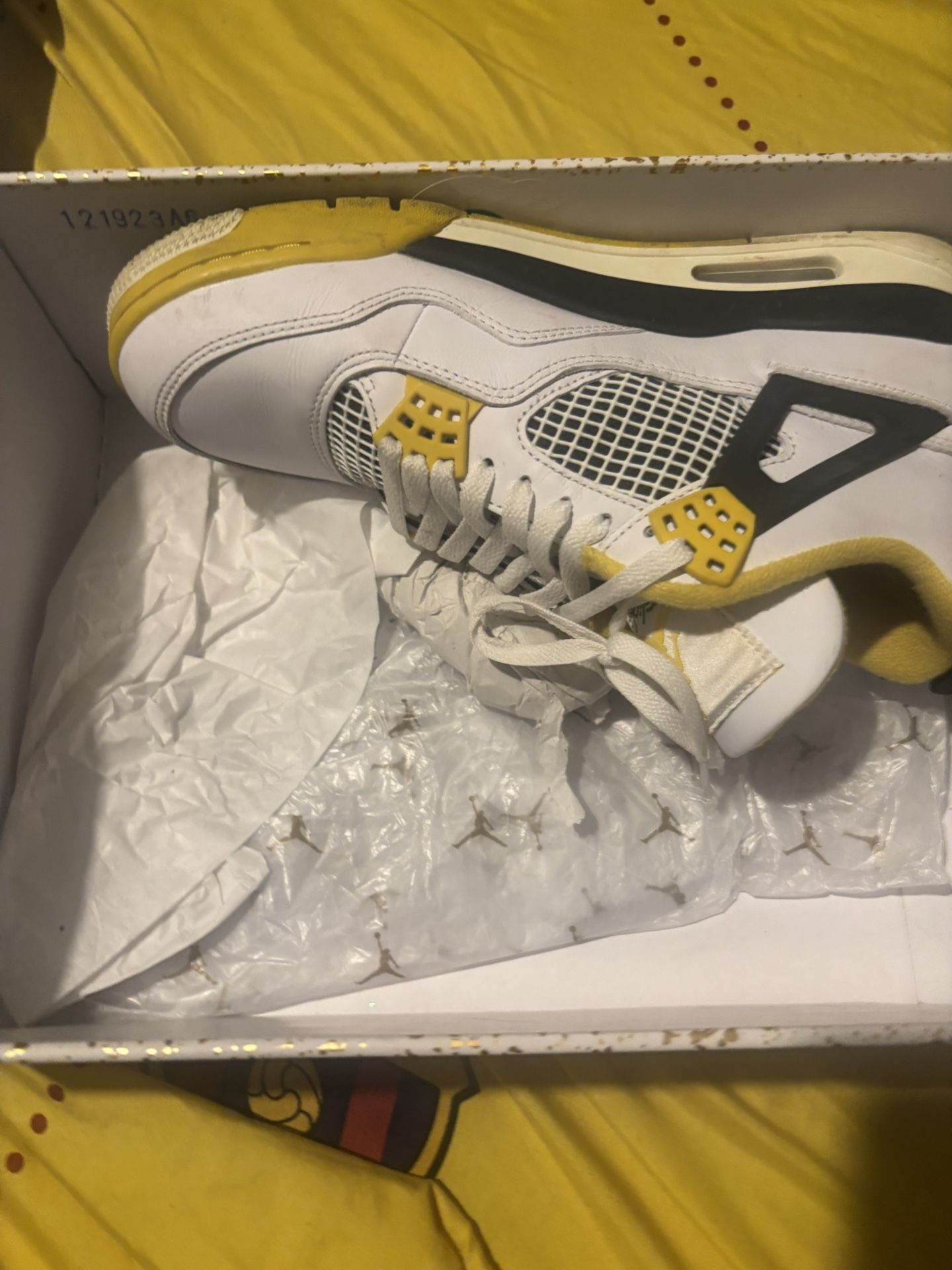 Jordan 4s