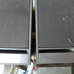 Bose Speakers Pair Model 141