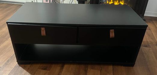 Table With 2 Drawers