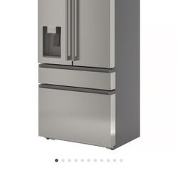 New! French door refrigerator, 4-door/stainless steel color, 22 cu.ft