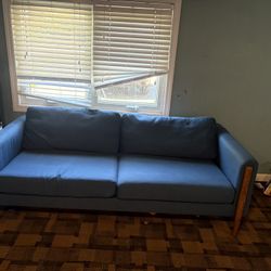 Nuevo Living Sofa 