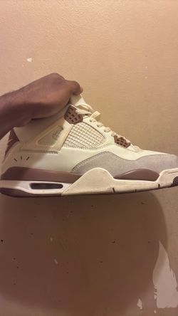 Air Jordan mocha 4s