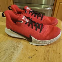 Nike Mamba Focus University Red Size 5.5