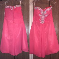 Short pink dress size 10