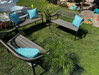 3 pcs new in box patio loseats