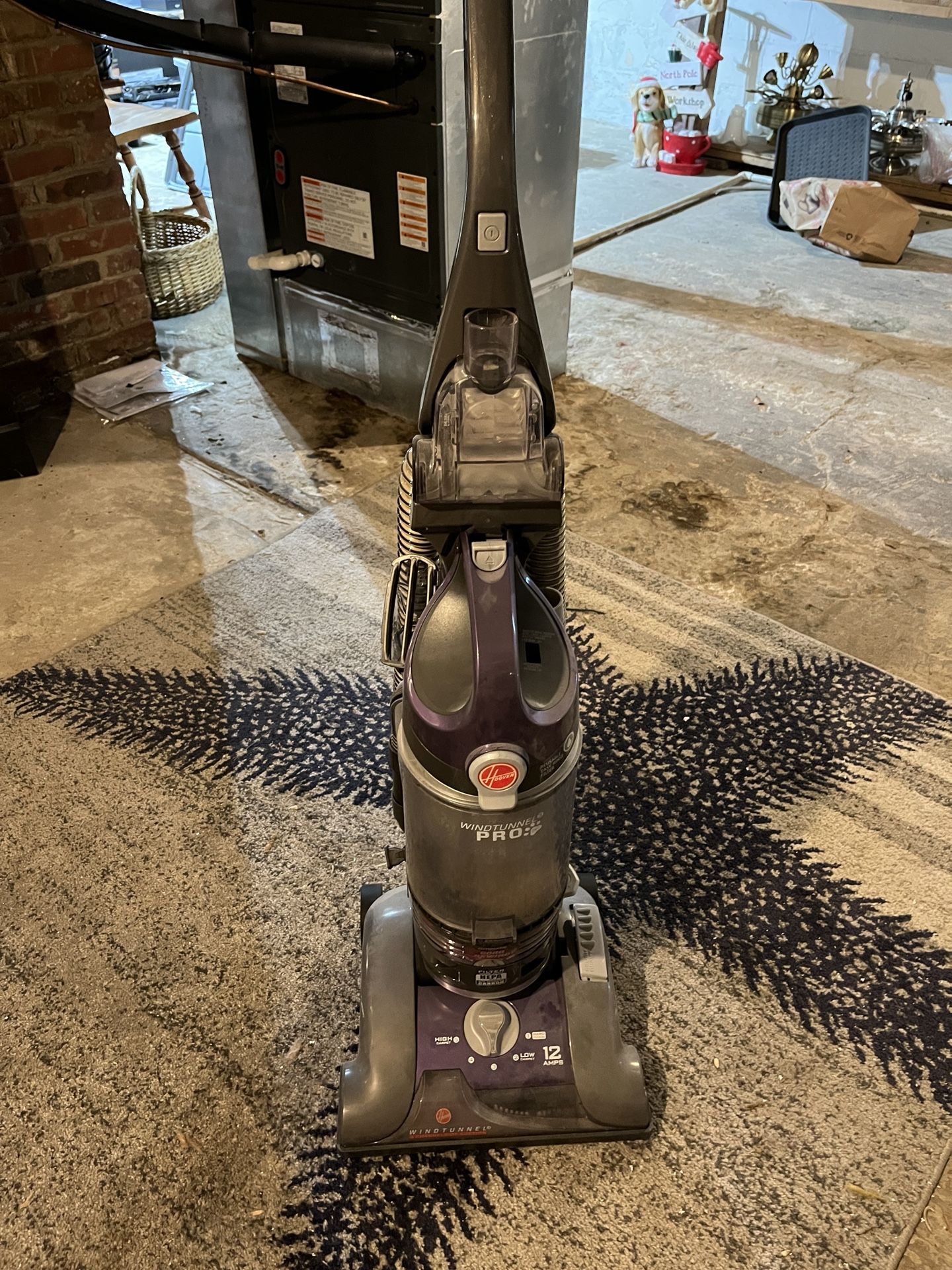 Hoover WindTunnel Vacuum