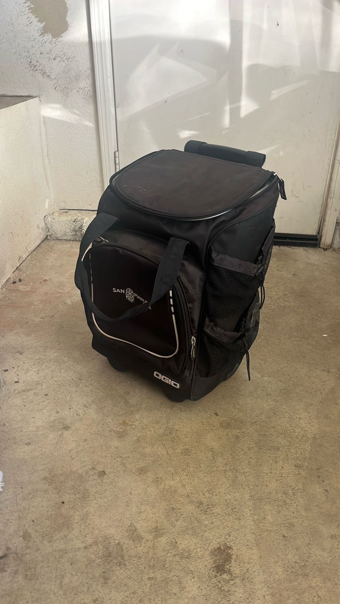 Ogio Rolling Cooler Bag
