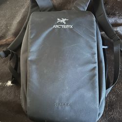 ARCTERYX blade 6 backpack