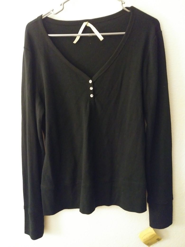 New Womans size large long sleeve top