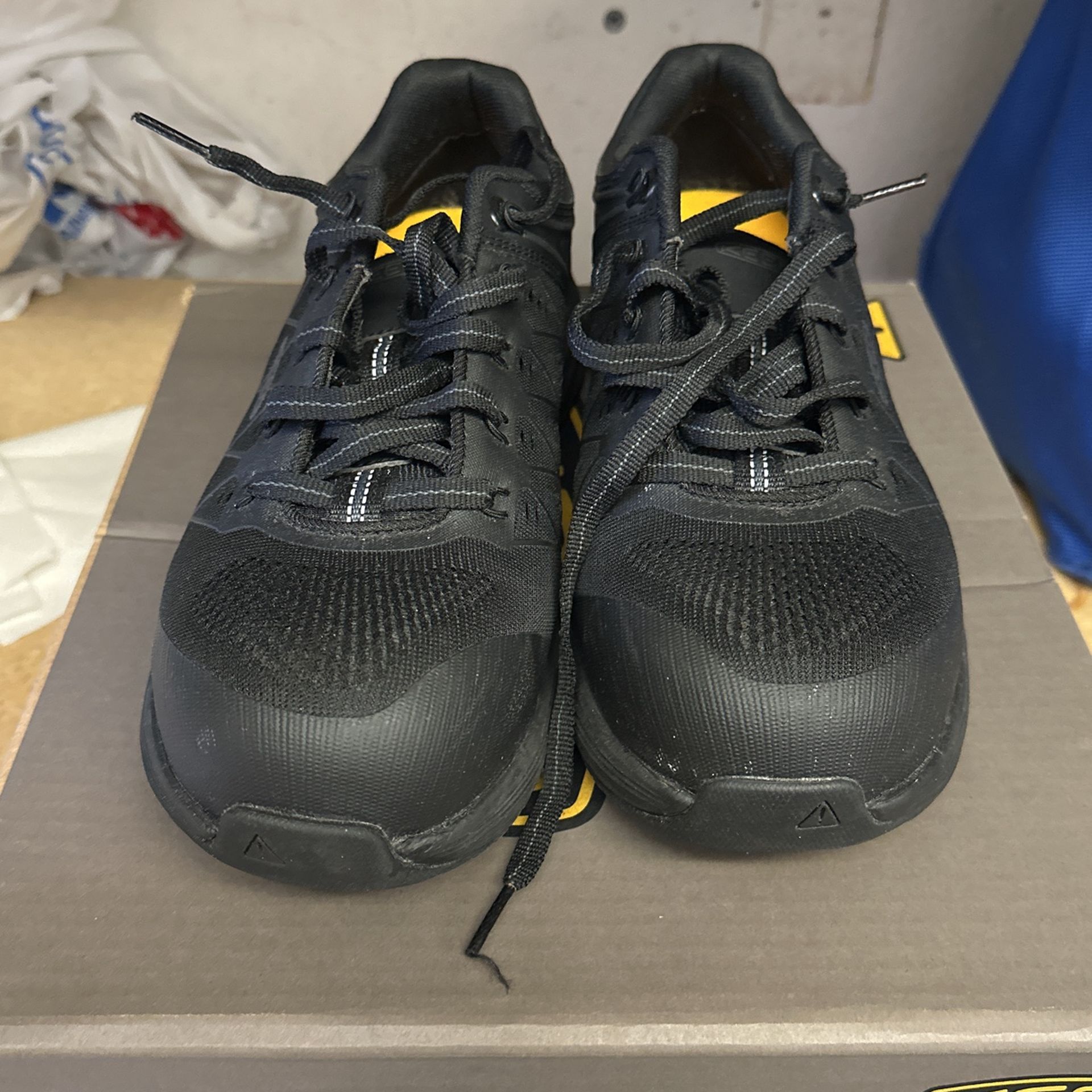 Size 9 Keen Work Shoes