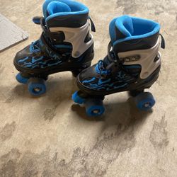 Roller skates 