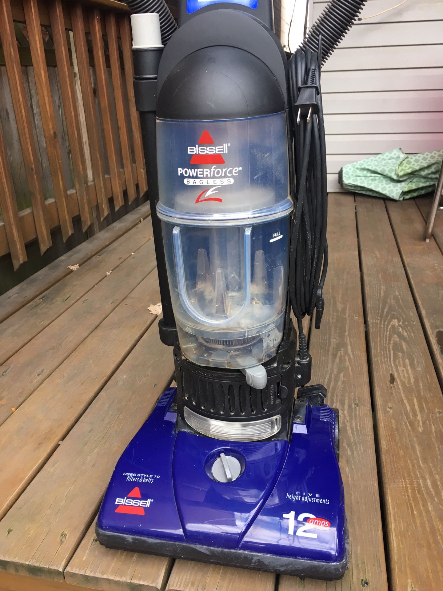 Bissell PowerForce Bagless Vacuum Powerful 12 Amp Motor for Sale in