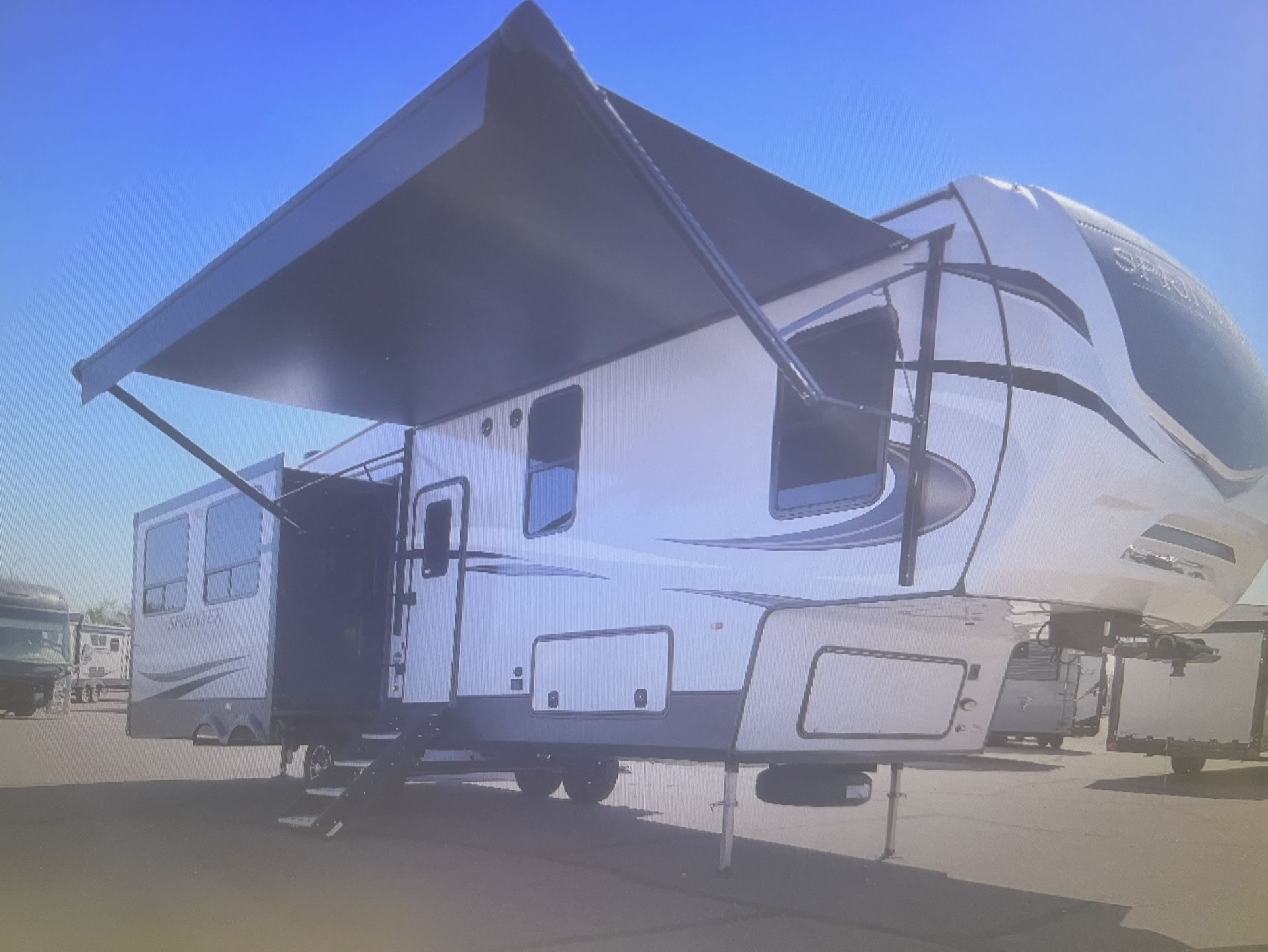 2023 SORINTER 3190RLS