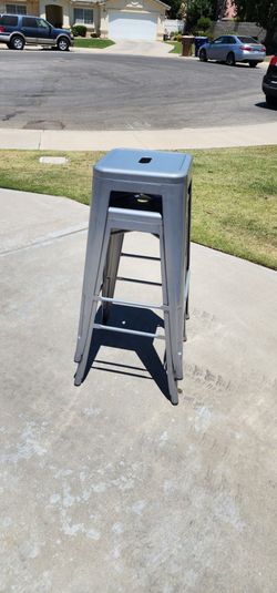 30 inch bar stools. Great condition