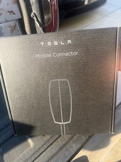 Tesla Mobile Charger
