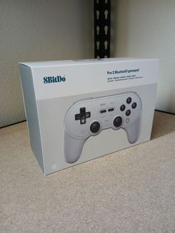 8bitdo Pro 2 Bluetooth controller