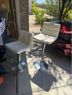 Set of 2 White Adjustable Bar Stools – Modern Leather Swivel Chairs