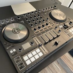 Native Instruments Traktor Kontrol S4 Mk3 DJ Controller for Sale in