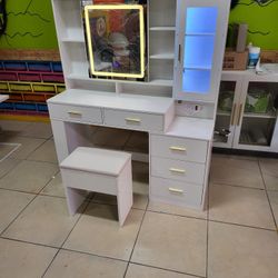 Modern LED Makeup Vanity With Seat