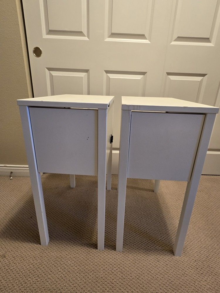 FREE Nightstand/End Tables