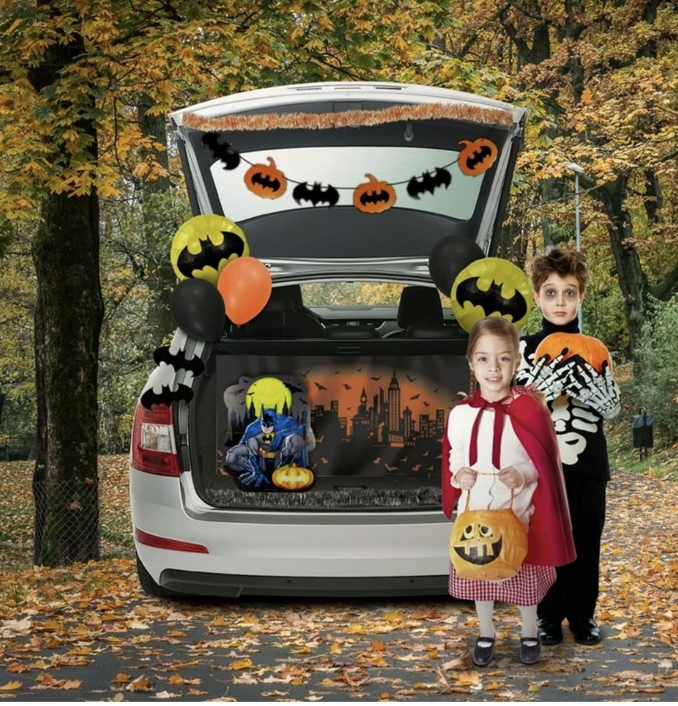 Batman Trunk Or Treat Kit , 200 Pieces