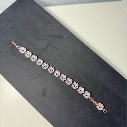 Rose Gold Tone Sparkly Leaf Bracelet