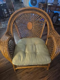 Wooden Rattan/Wicker Peacock Chair