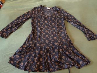 Assorted clothing items