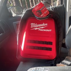  New Milwaukee Backpack 75$