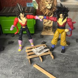 Dragon Ball SS-4 Goku/Vegeta Set