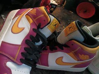 Dia De Muertos Mid Jordans 1s 