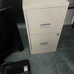 Filing Cabinet With Key