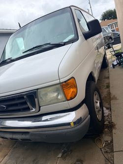 2006 Ford E-350