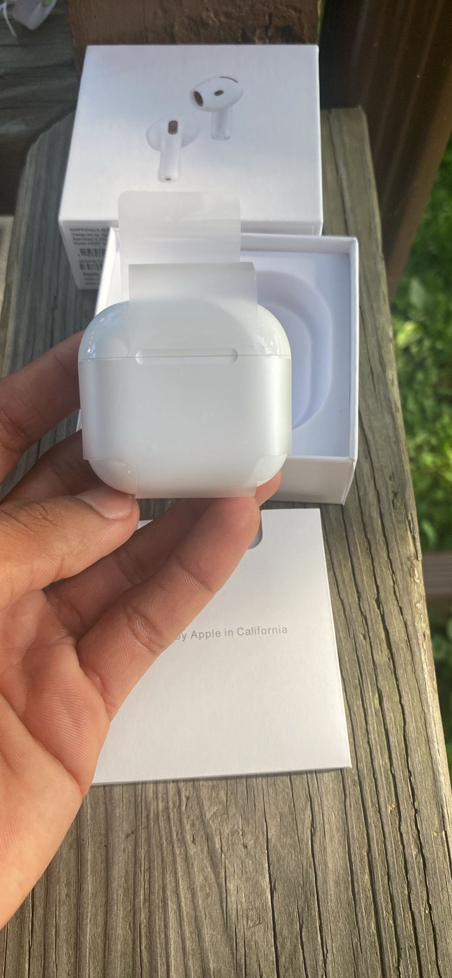 Apple AirPods 4