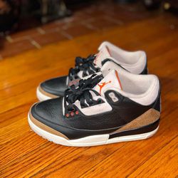 Air Jordan 3s Men’s Size 9.5
