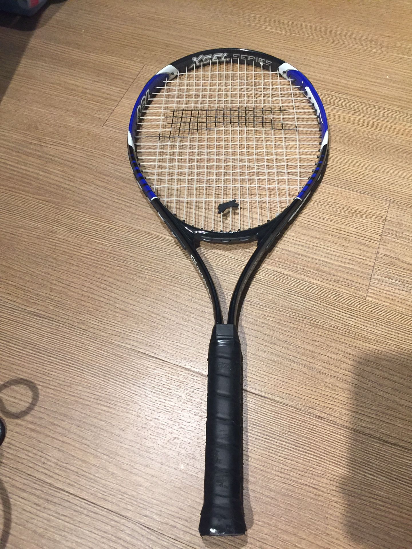 Slezinger tennis racket