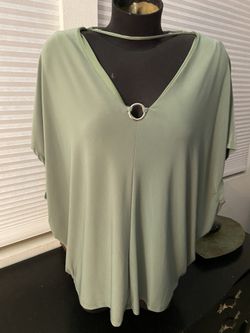 Women’s Green Drapey Blouse