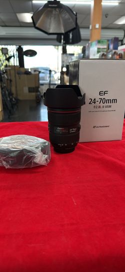New Canon Canon EF 24-70mm f/2.8L II USM Lens