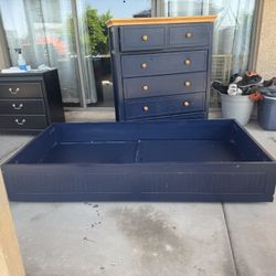 Twin Bed With Dresser 