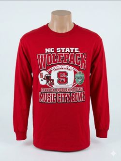 Rare vintage NC State Wolfpack long sleeve graphic shirt