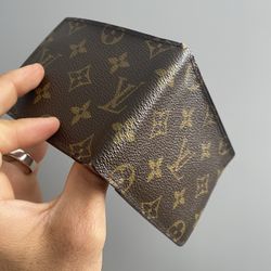 LV Wallet 