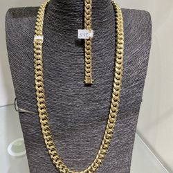 10k Gold Miami Cuban Chain And Bracelet Combo For A Good Price!!