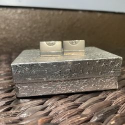 Cufflinks